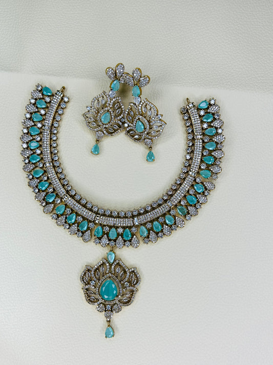 Antique Elegant Turquoise and Diamond Necklace Set