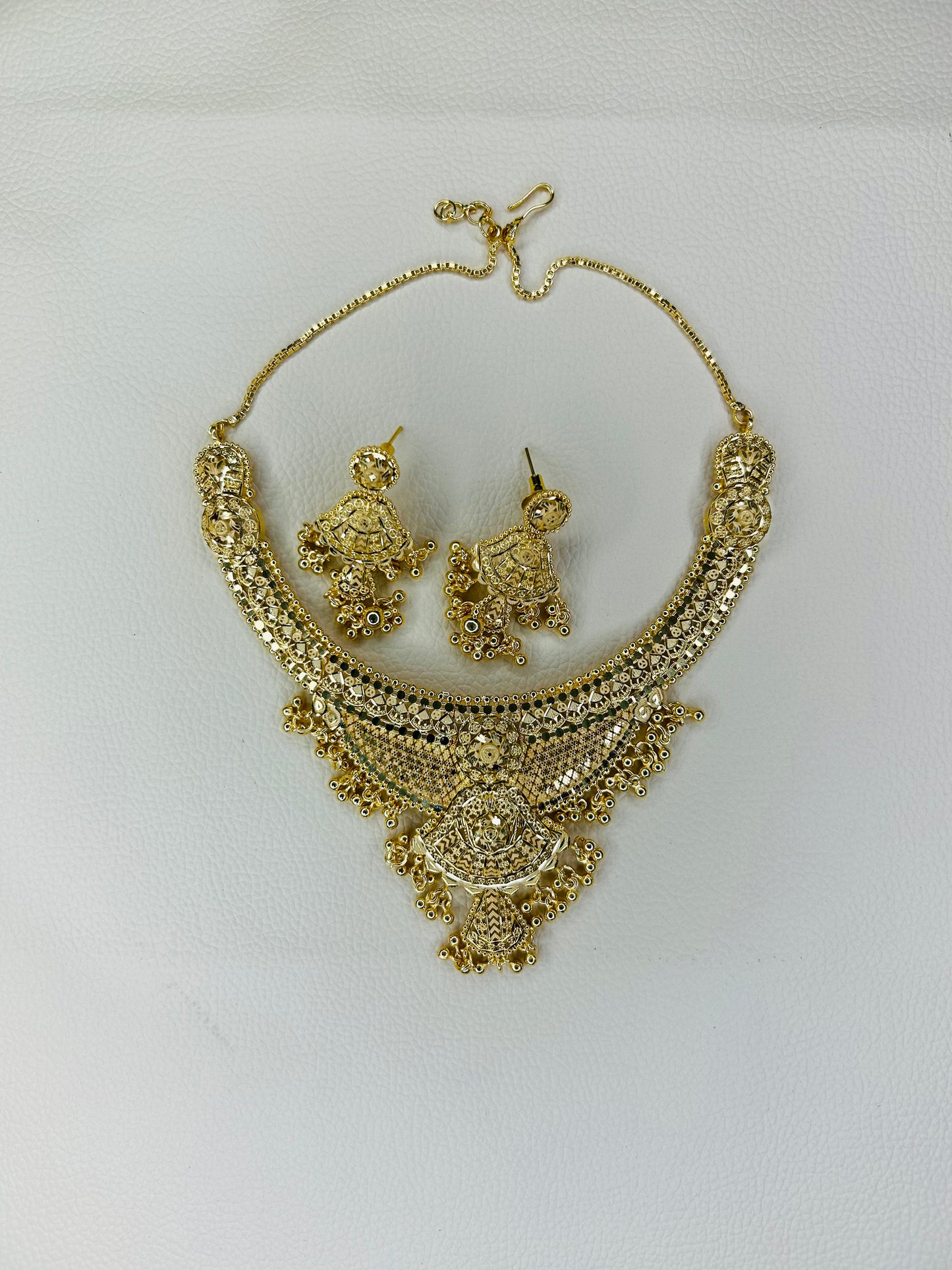 Classic Bridal Gold Plated Necklace Set